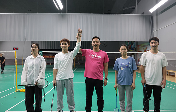 同臺競技，各展風采