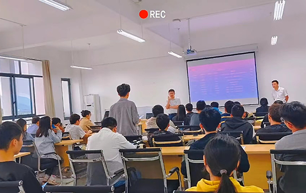 校企合作，提供就業(yè)崗位